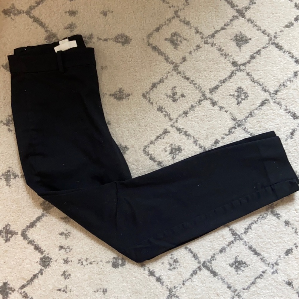 Women's Black H&M Ankle Slacks - Size 4
